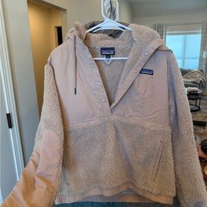 Patagonia Women's Cream Teddy Jacket